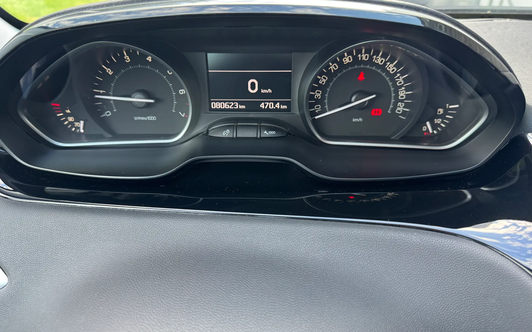 Notranja slika - Peugeot 208 - Peugeot - 8