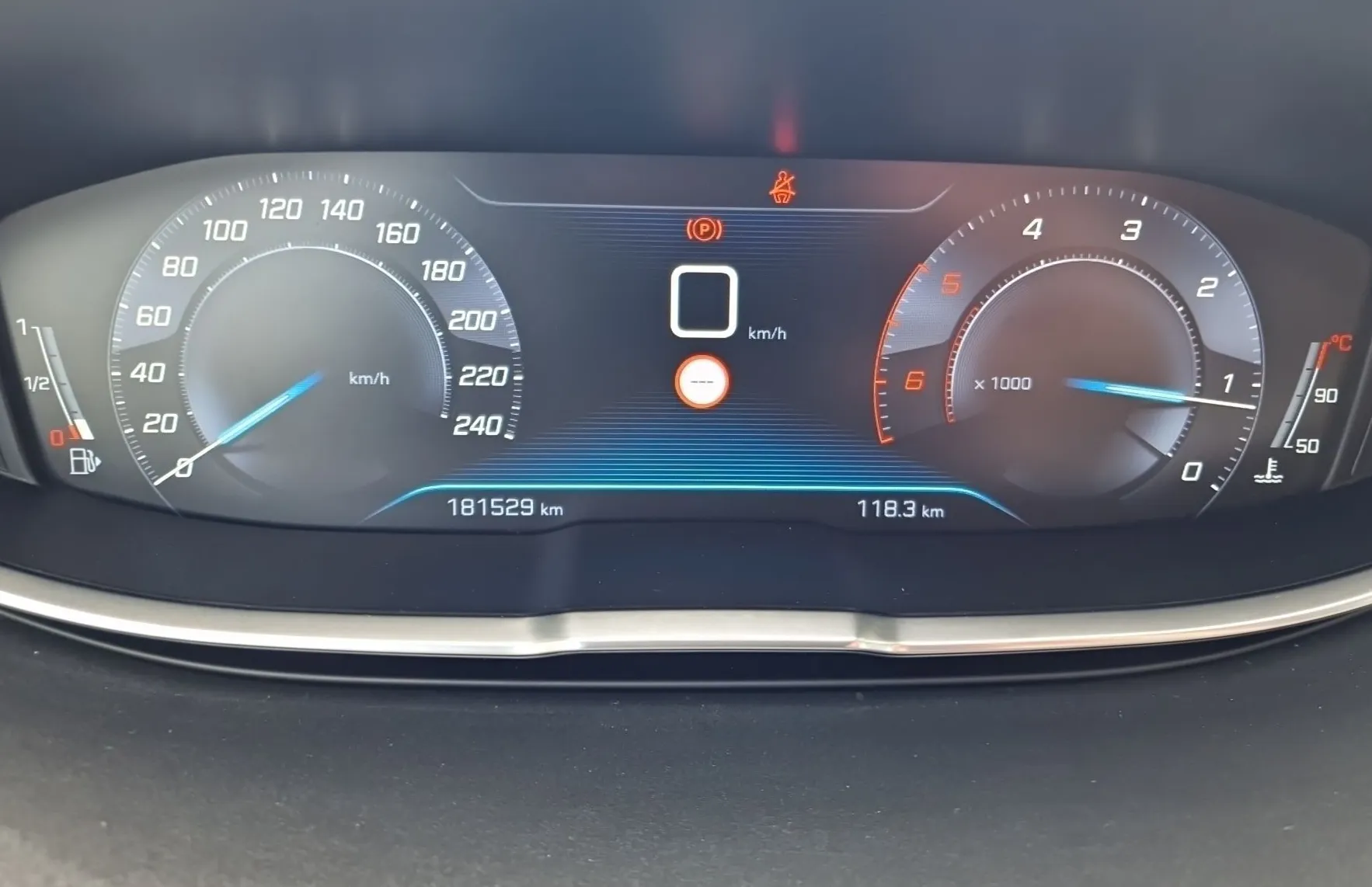 Zunanja slika - Peugeot 3008 - 1.6 HDI - 15