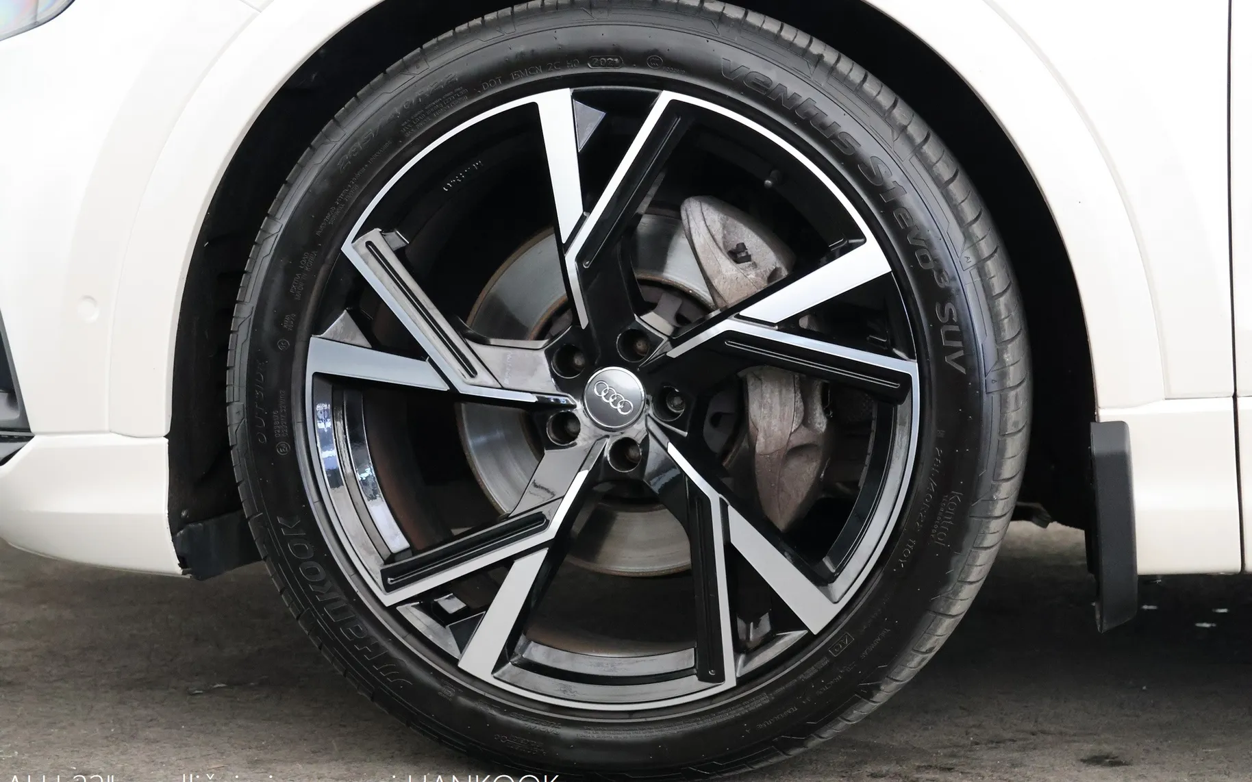 Zunanja slika - Audi Q8 - 50TDI Quattro Tiptronic 3xS-Line 286KM - 18