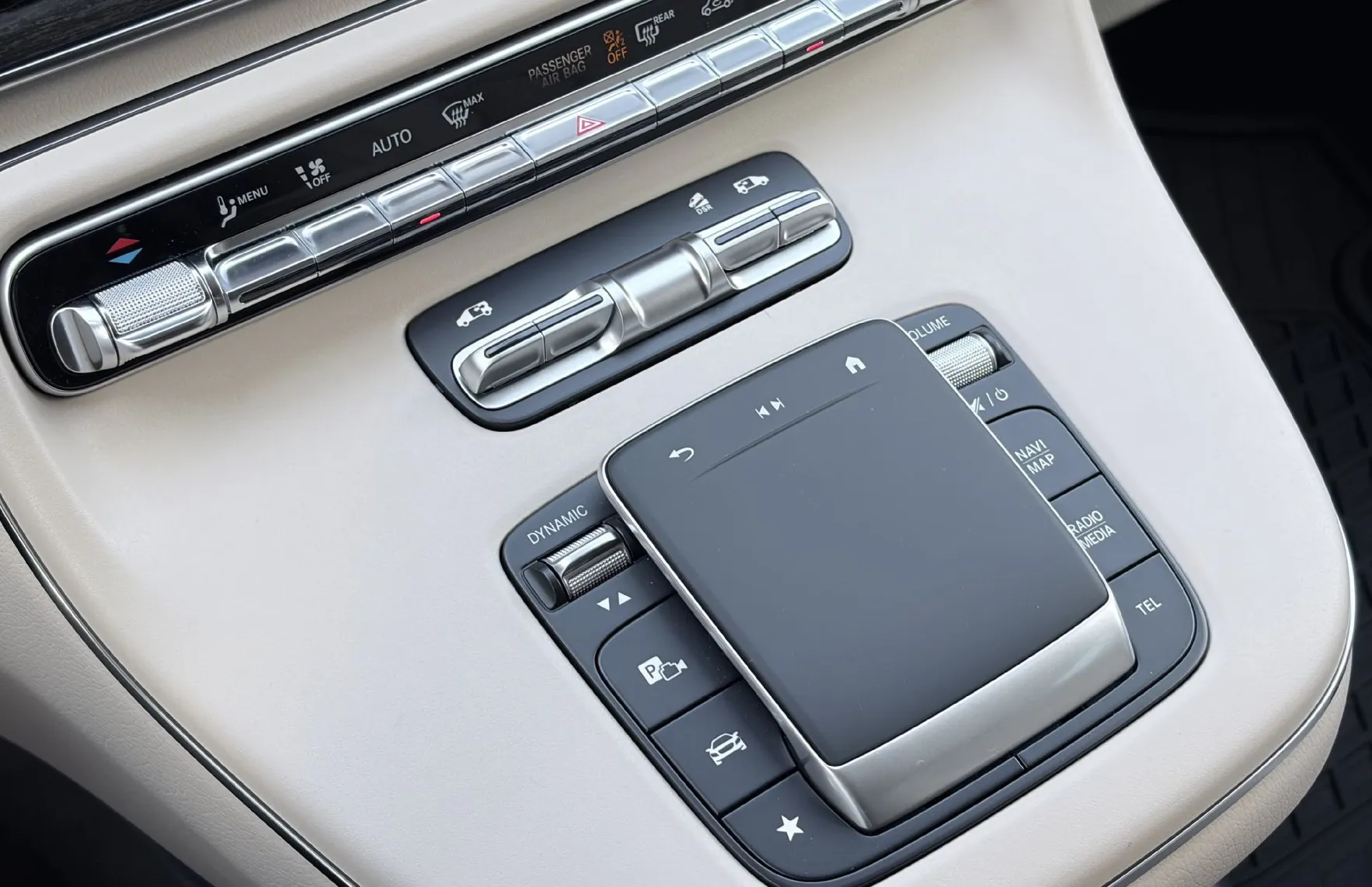 Zunanja slika - Mercedes-Benz V-Razred - V300d 4MATIC AMG Line Avt. - N1 tovorni 5 sed. - 12