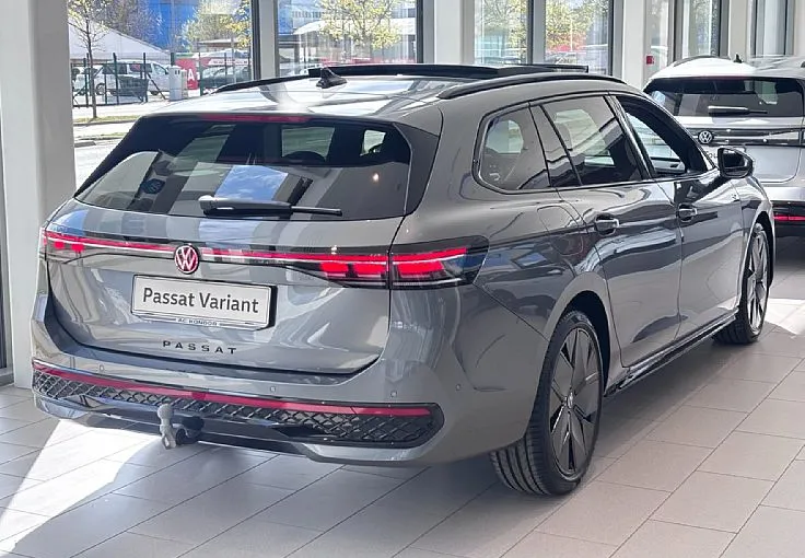 Zunanja slika - Volkswagen Passat - Variant R-Line 4JOY 2.0 TDI DSG 4M - V PRIHODU - KLJUKA - - 4