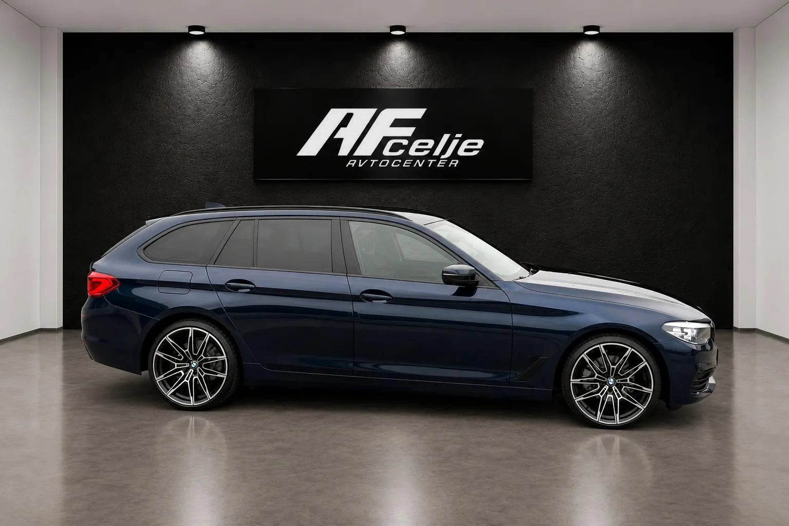 Zunanja slika - BMW serija 5 Touring: - 520d-AUT-NOV MODEL-LED-LIZING ZA TUJCE-NAVI-... - 4