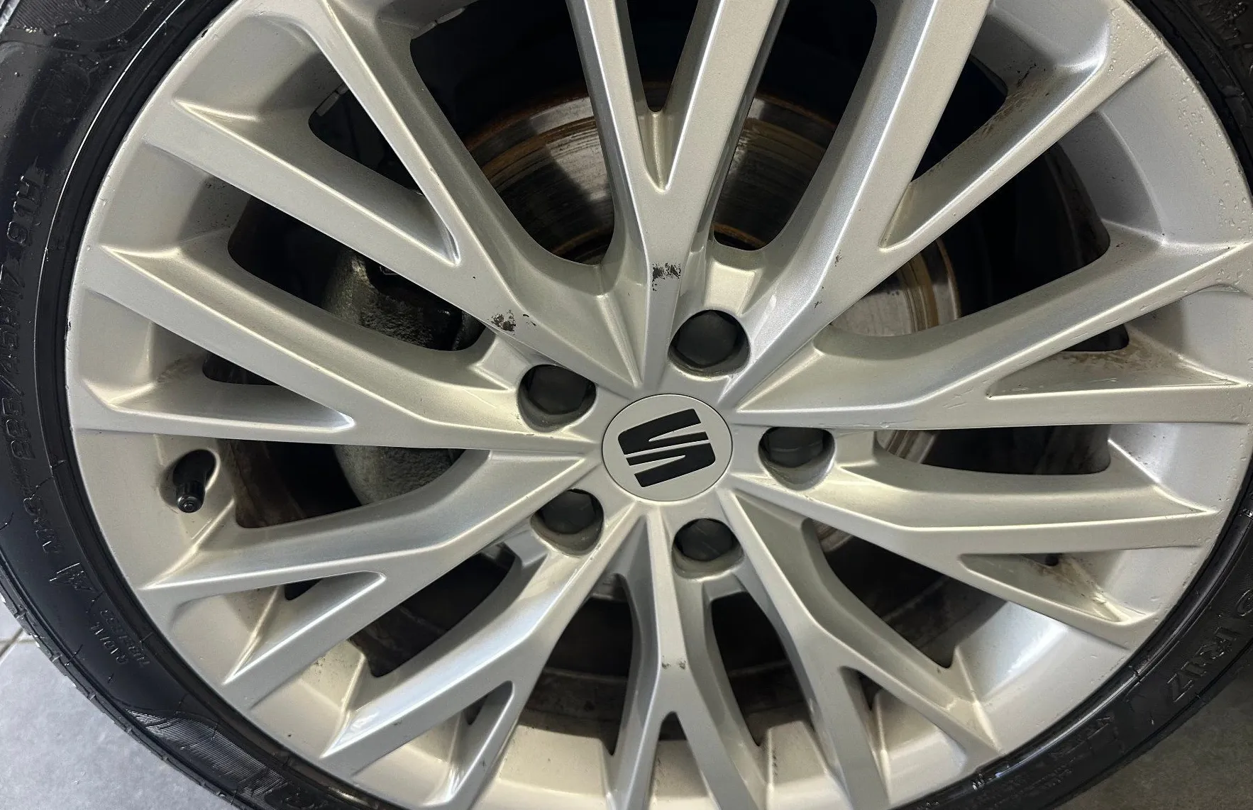 Zunanja slika - Seat Leon - 1.5 ETSI 110KW XCELLENCE.LED.KAMERA.PANORAMA - 19