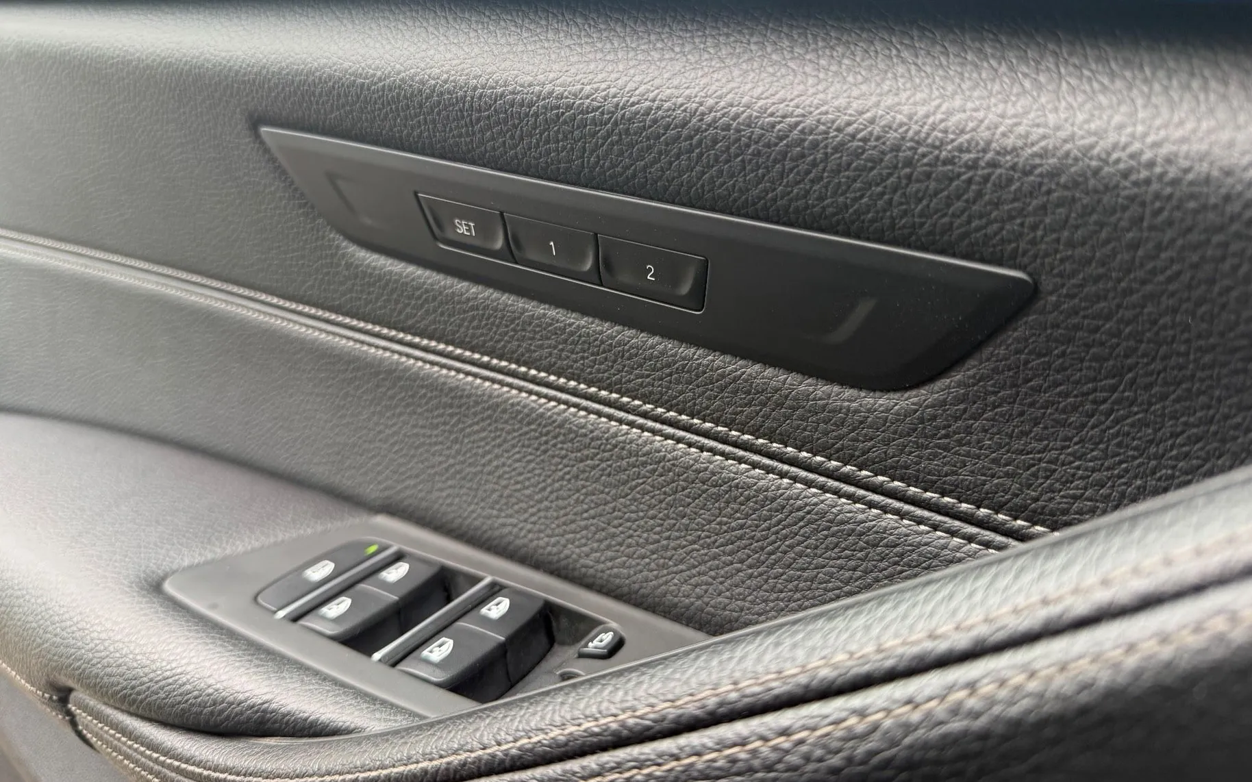 Zunanja slika - BMW Serija 5 - Touring: 530d xDrive M-sport VIRT HEAD UP 360CAM PANO LE - 17