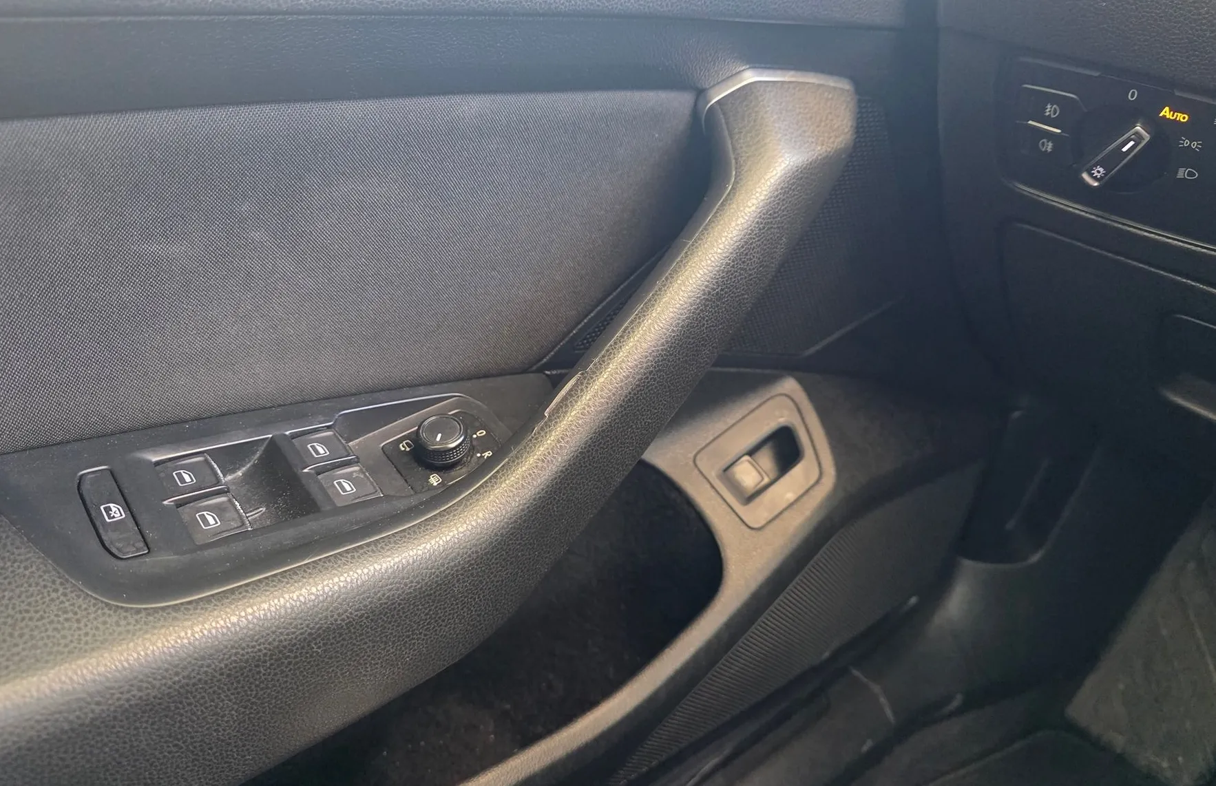 Zunanja slika - VW Passat - 1.6 TDI - DSG - KAMERA - TEMPOMAT - GL. SERVIS - 14