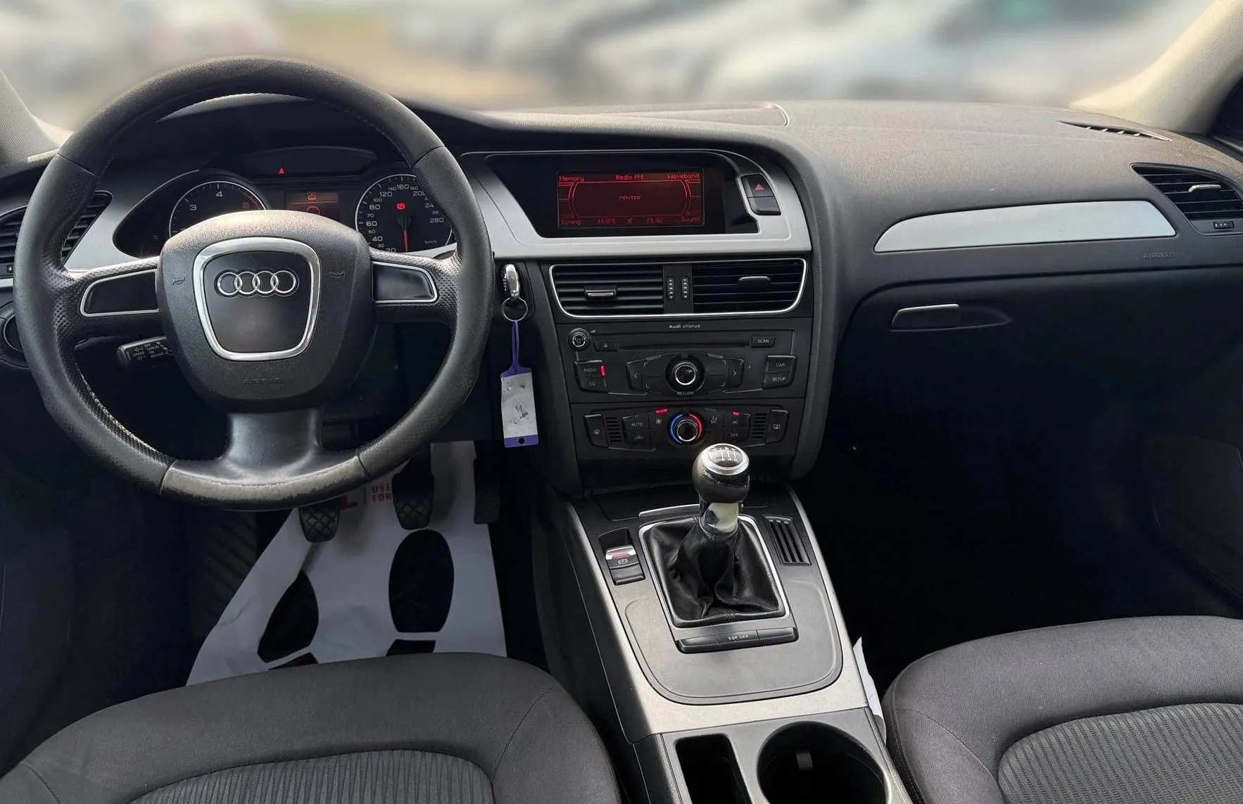 Zunanja slika - Audi A4 - 2.0 TDI SLOVENSKI BI-XENON TEMPOMAT PDC MEGLENKE . - 20
