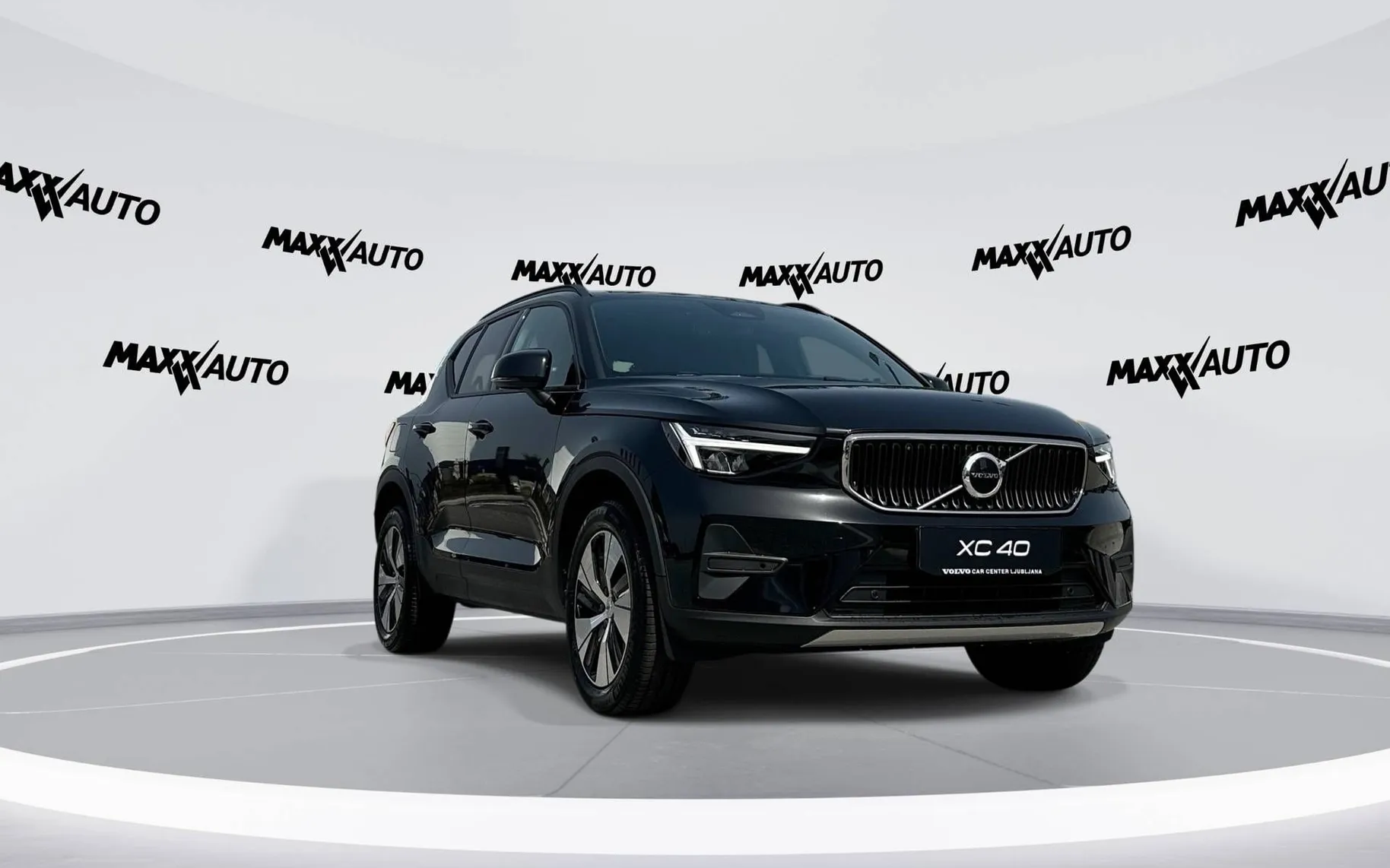 Zunanja slika - Volvo XC40 - B3 P Core Avt. - 3