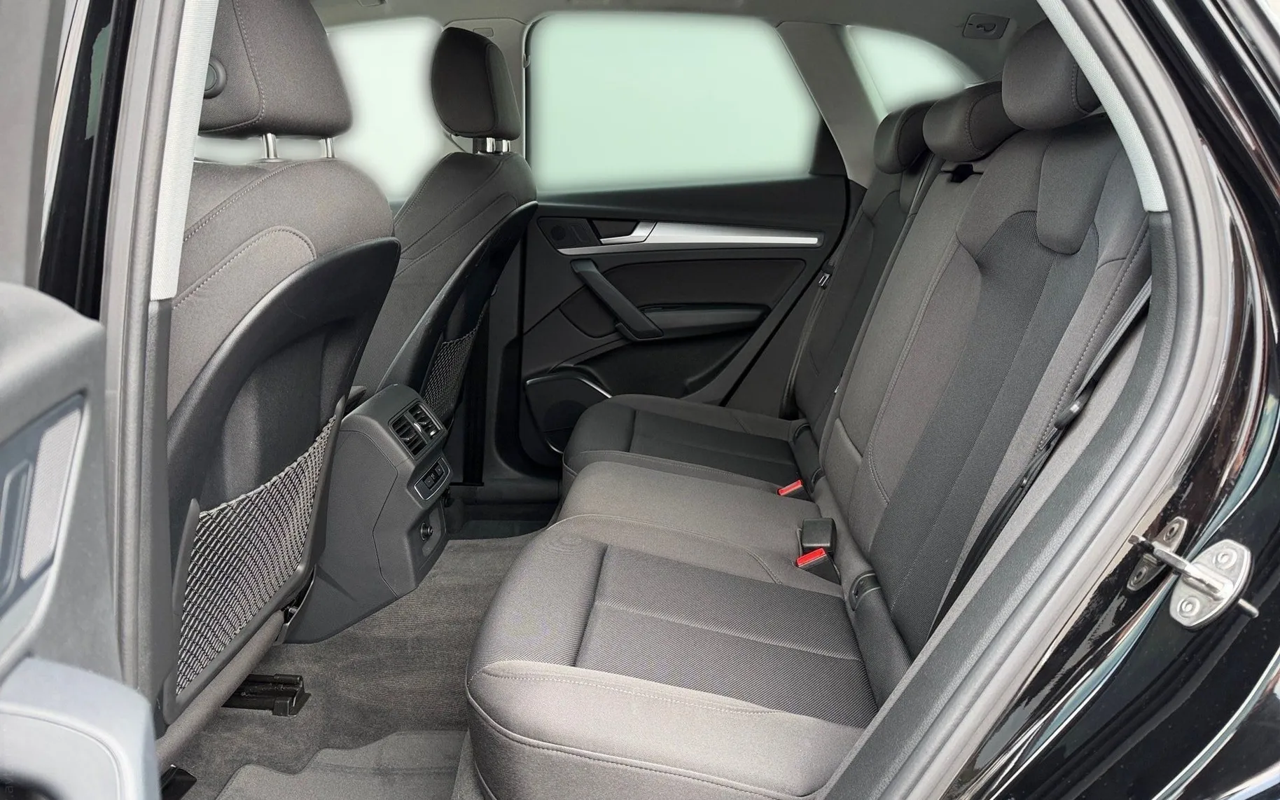 Notranja slika - Audi Q5 - quattro 40 TDI Advanced S tronic-SLO-PDC-Kamera... - 11