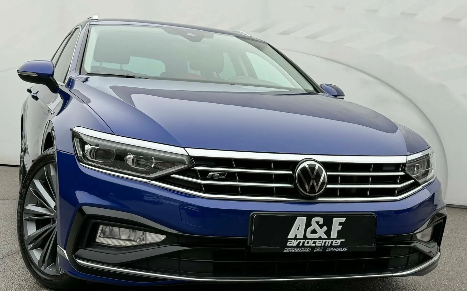 Zunanja slika - VW Passat - Variant 2.0 TDI-DSG-2X R LINE-LIZING ZA TUJCE-FUL LED- - 2