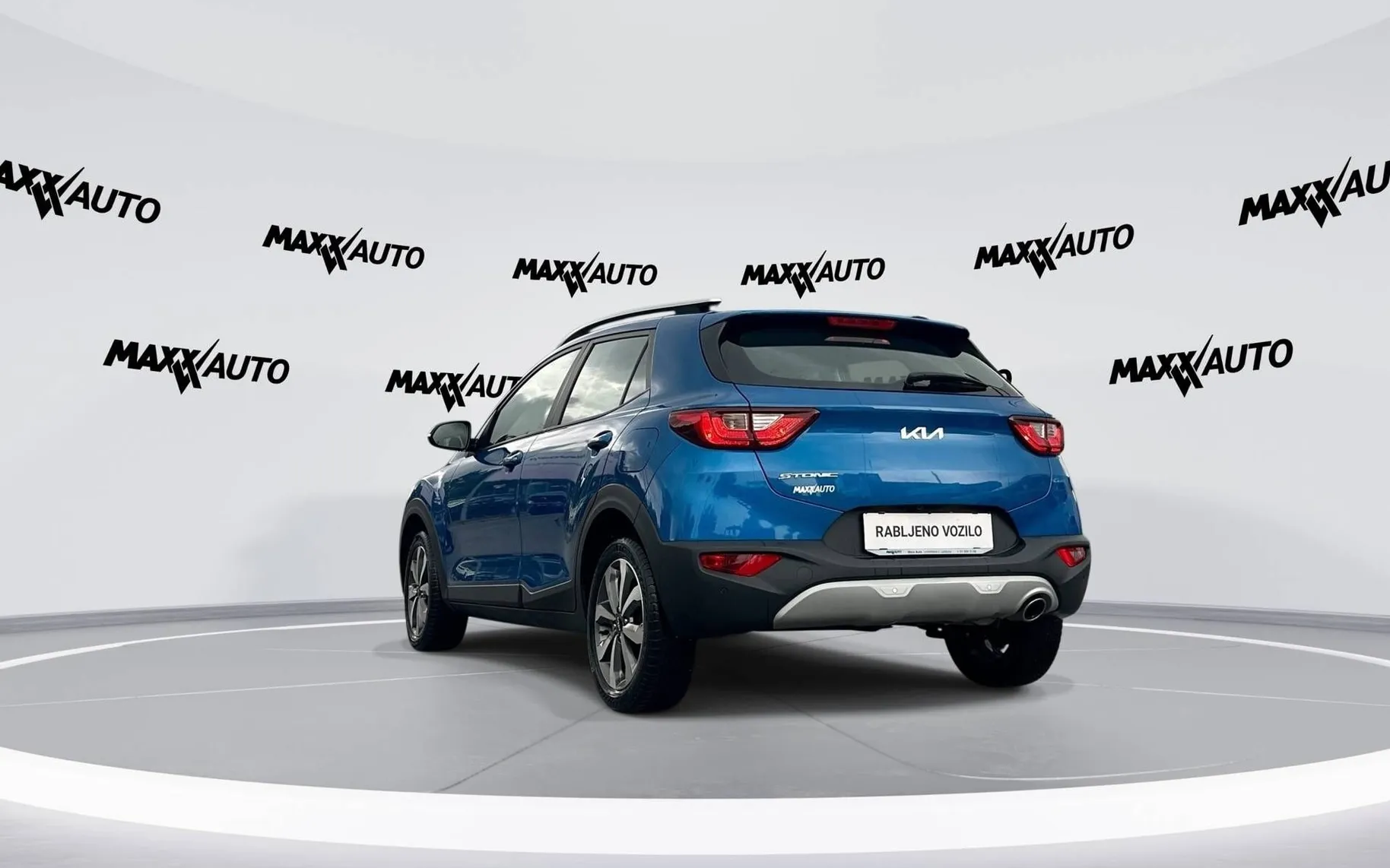 Notranja slika - KIA Stonic - 1.0 T-GDi EX Urban ISG - 7