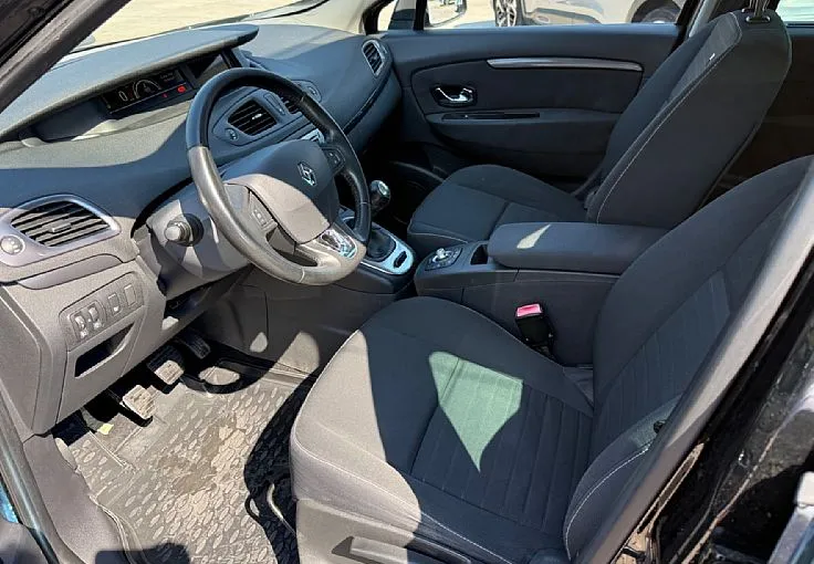 Zunanja slika - Renault Scénic - Scenic dCi 110 Limited Edition - XENON - VELIK SERVIS - - 7