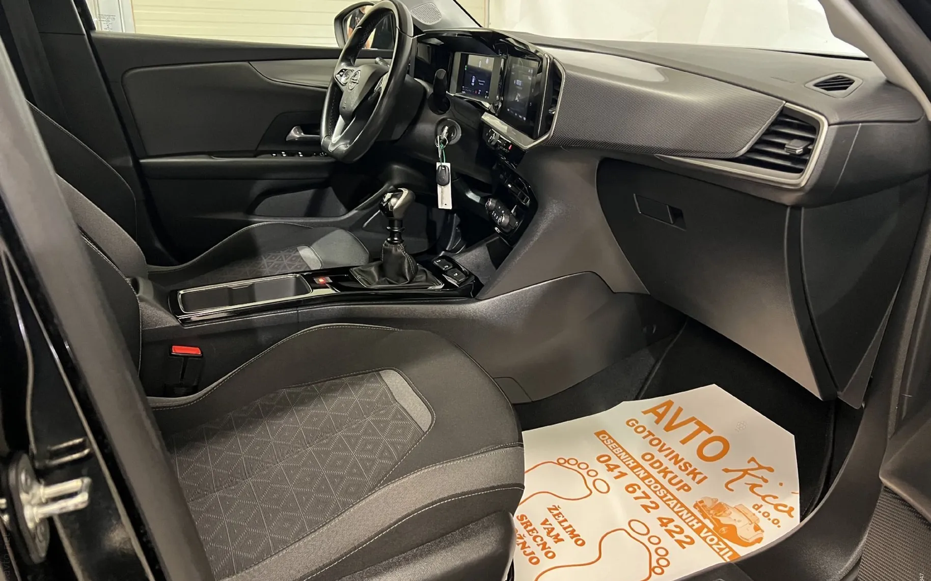 Notranja slika - Opel Mokka - 1.2 TURBO-VIRTUAL-ACC-LED-KAMERA-PDC-TEMPOMAT-ALU. - 10