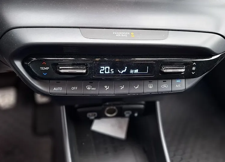 Zunanja slika - Hyundai Bayon - 1.0 T-GDI 100 PREMIUM. WINTER I. rg - 8