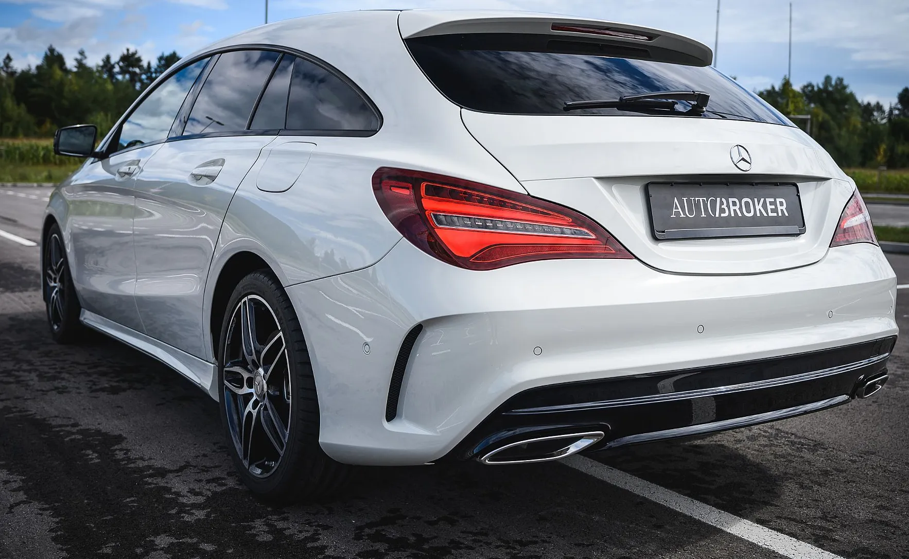 Zunanja slika - Mercedes-Benz CLA-Razred - CLA Shooting Brake CLA 220 d 4M SB Avt. AMG LINE LED ZALOGA - 4