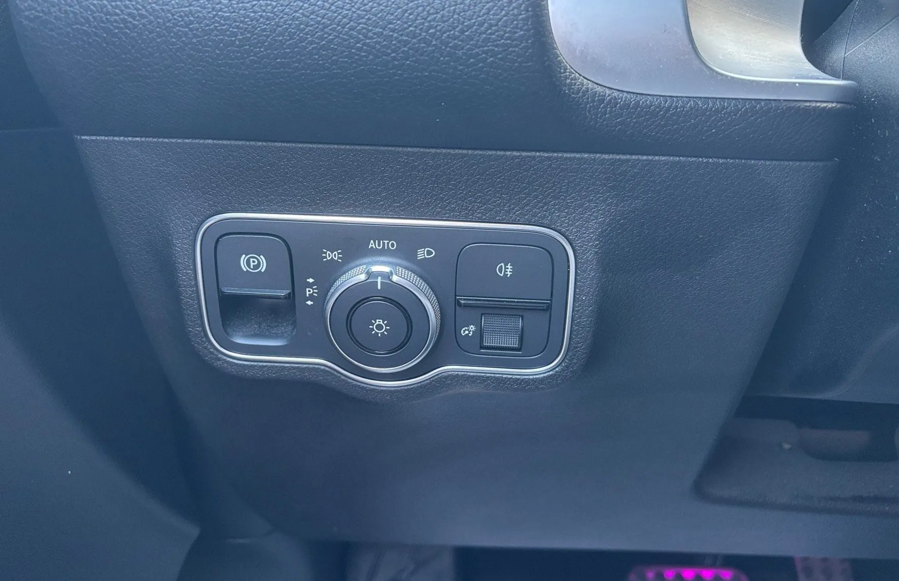 Zunanja slika - Mercedes-Benz GLB-Razred - GLB 200d AMG LINE ACC KAMERA VIRTUAL - 13