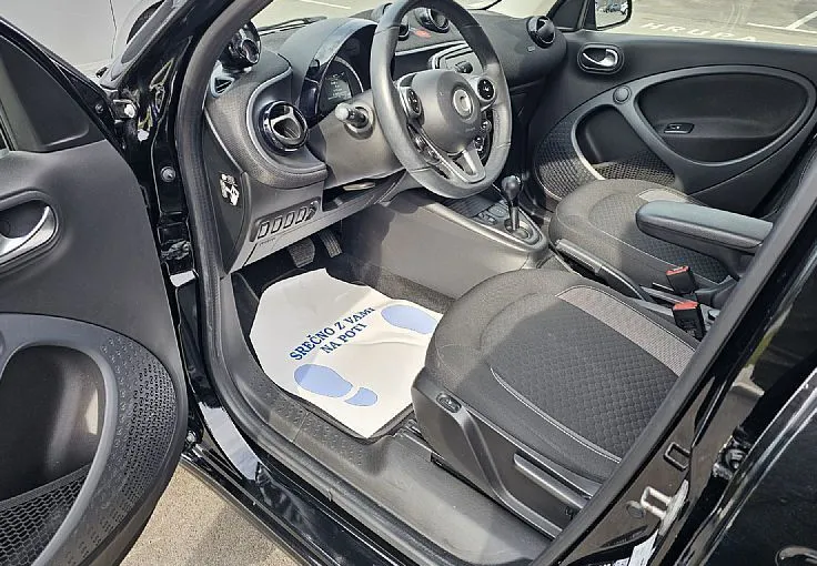 Zunanja slika - Smart Smart forfour - forfour EQ electric drive  82 KM PARKsenz|LED|gretjeSEDEŽE - 7