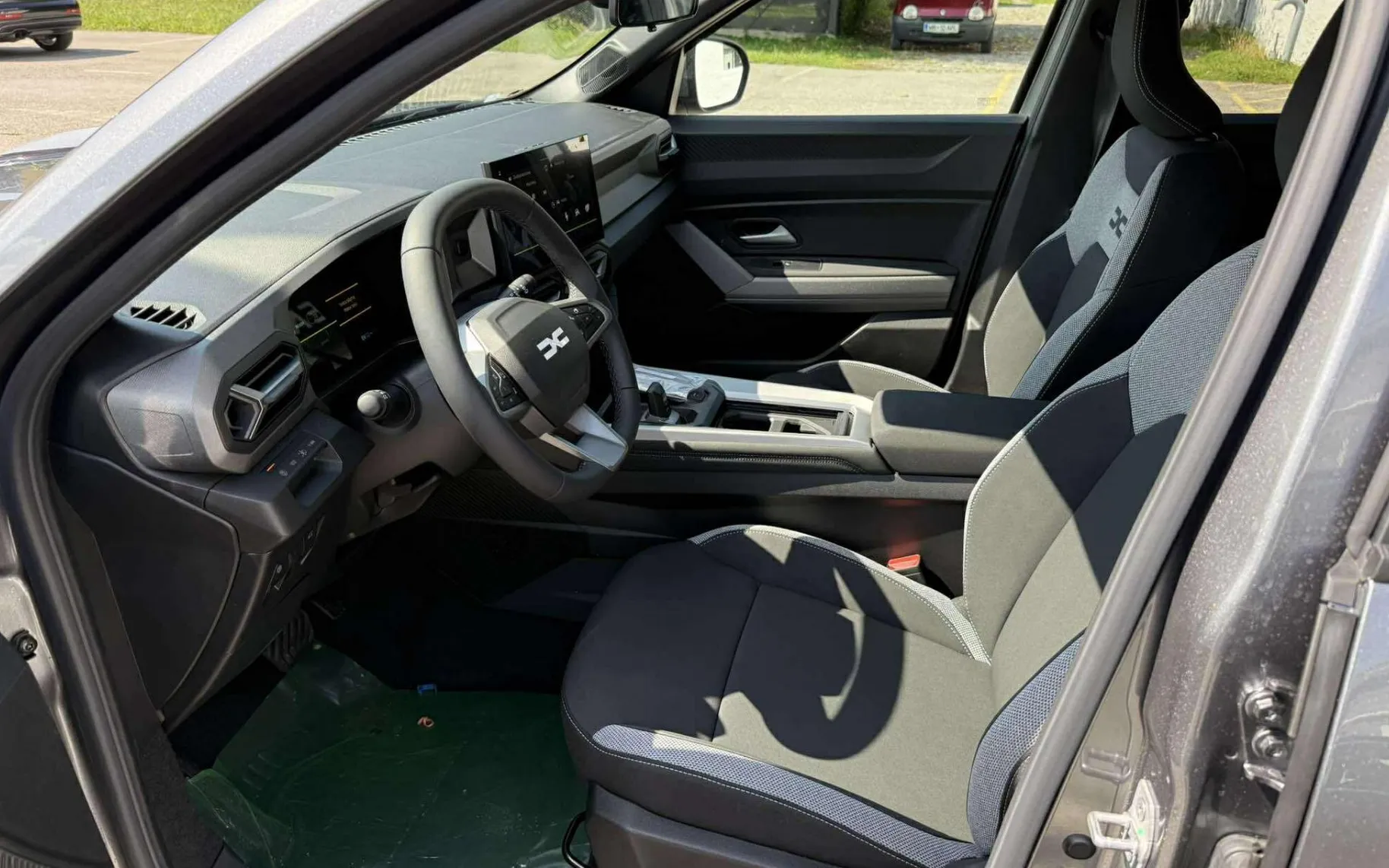 Zunanja slika - Dacia Bigster - Hybrid 155 Journey- AKCIJA ZA ZALOGO - 9