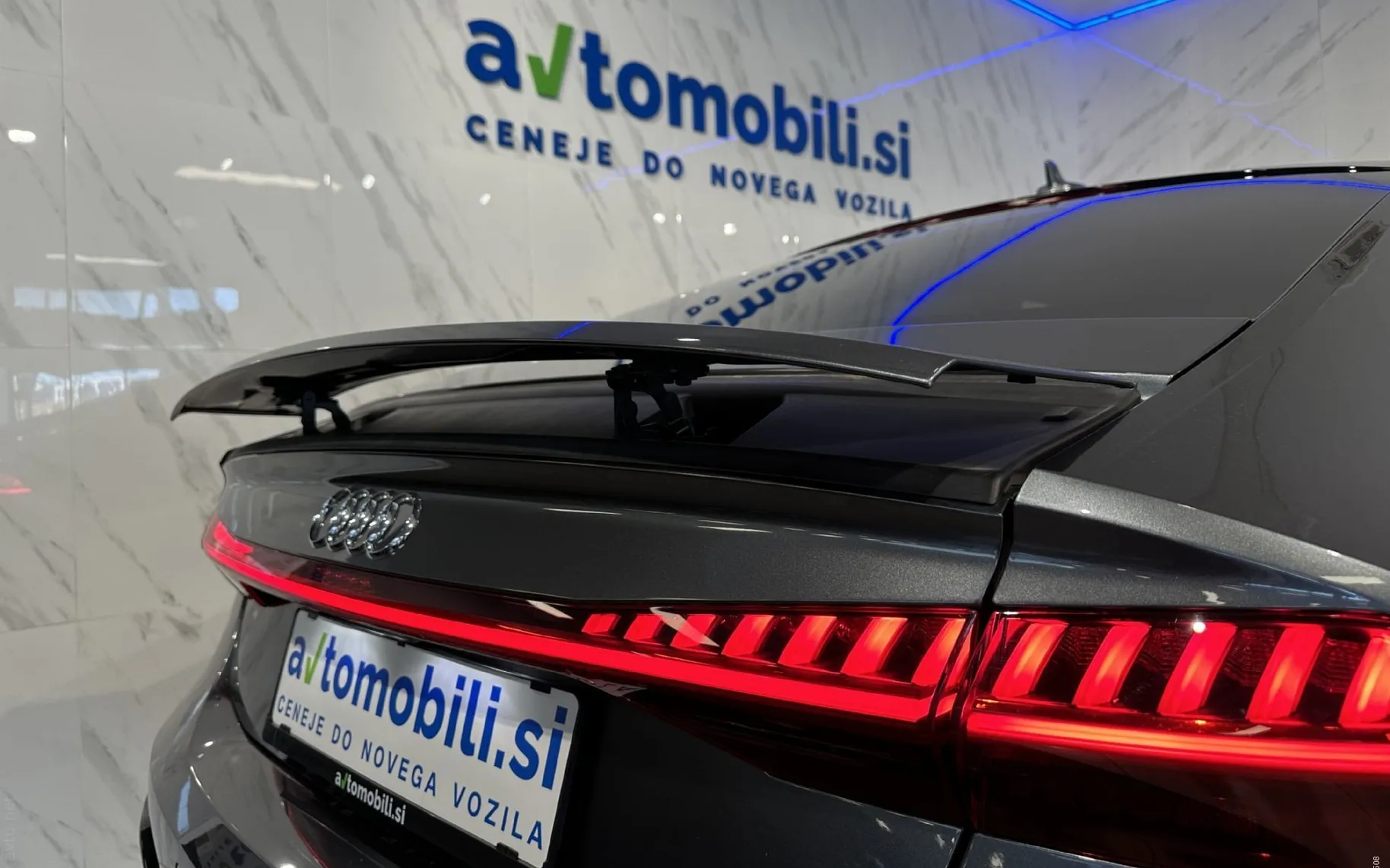 Notranja slika - Audi RS7 - 4.0 TFSI |SoftC|NightV|HUD|Masaža|Hlajenje|ACC| - 8