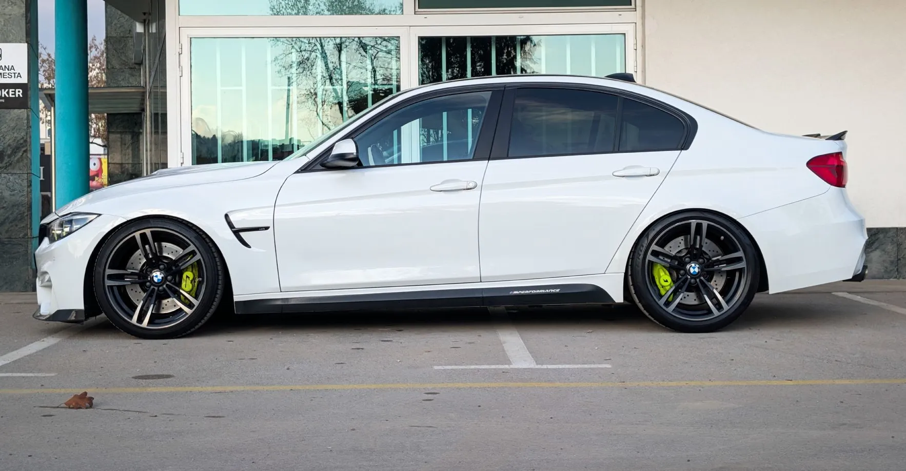 Zunanja slika - BMW M3 - Akrapović Adaptivne LED Memory sedeži Navi Pro - 7