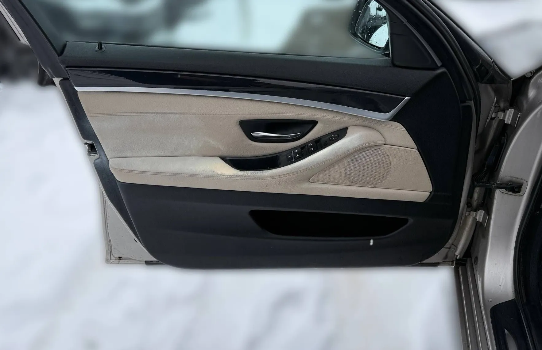 Zunanja slika - BMW Serija 5 - Touring: 520d M PAKET BI-XENON NAVI TEMP PDC USNJE - 12