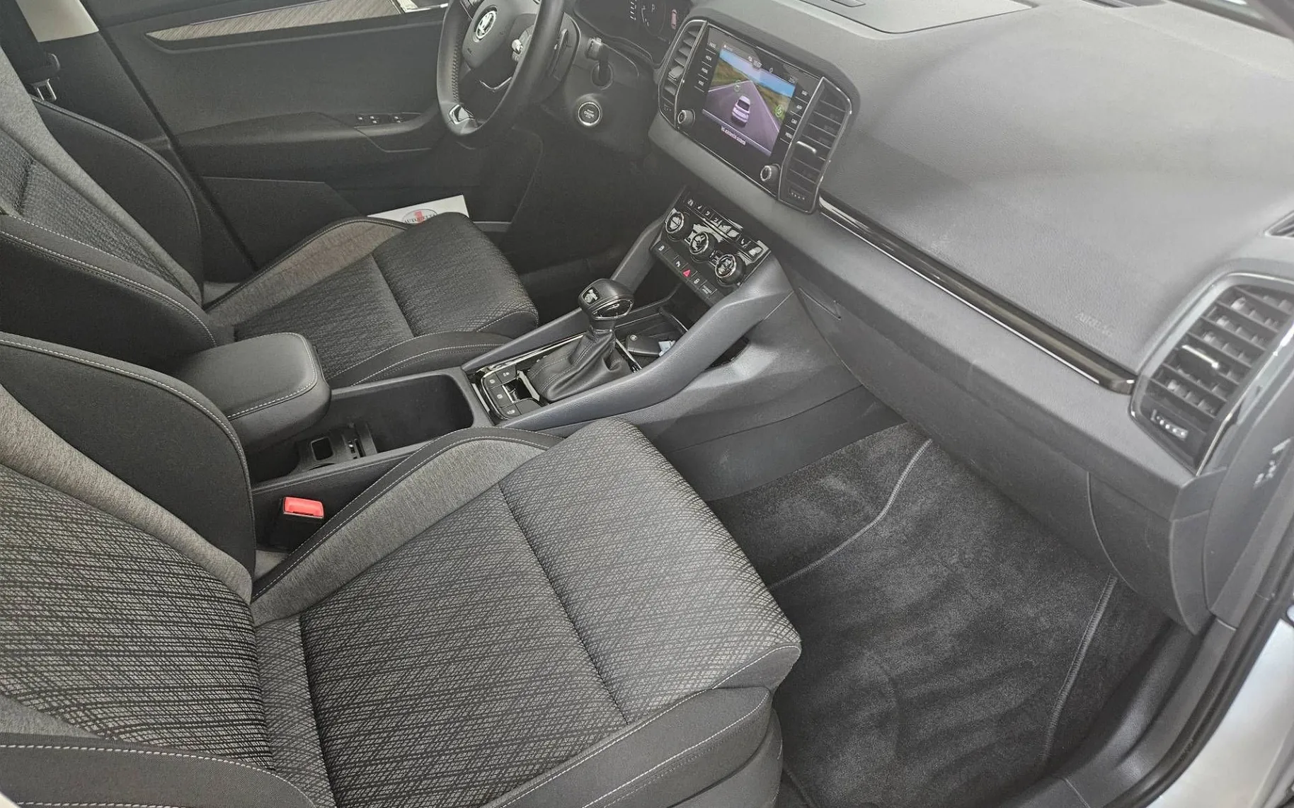 Notranja slika - Škoda Karoq - 1.5 TSI Style DSG - 8