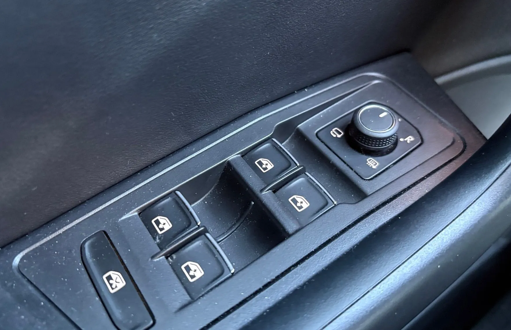 Zunanja slika - VW T-Roc - 1.0 TSI Style 1.Lastnik SLO - 12