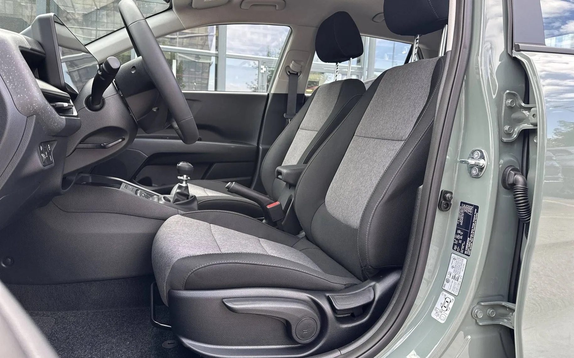Notranja slika - KIA Stonic - 1.0 T-GDi LX Life - 10