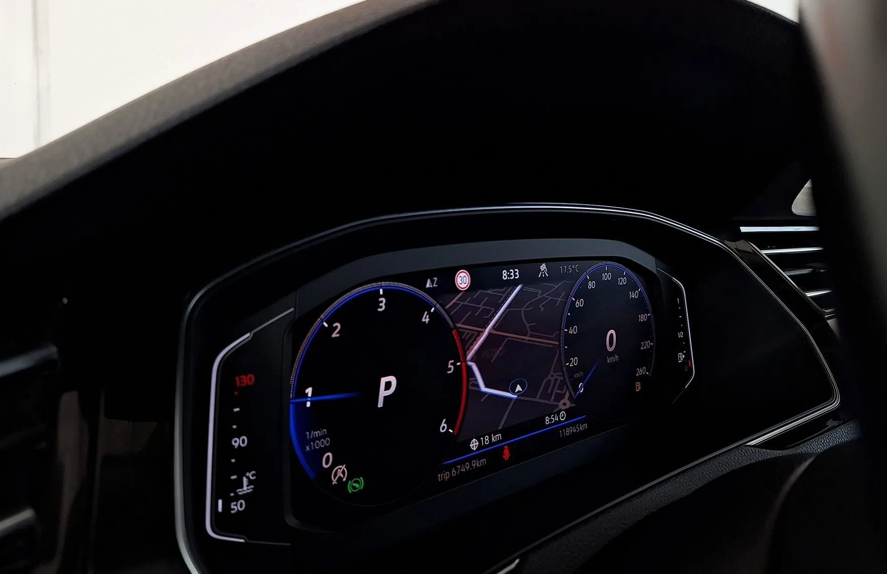 Zunanja slika - Volkswagen Passat - Variant 2.0 TDI 4Motion R-Line Avt•IQ LED•VIRTUAL•WEBAST - 15