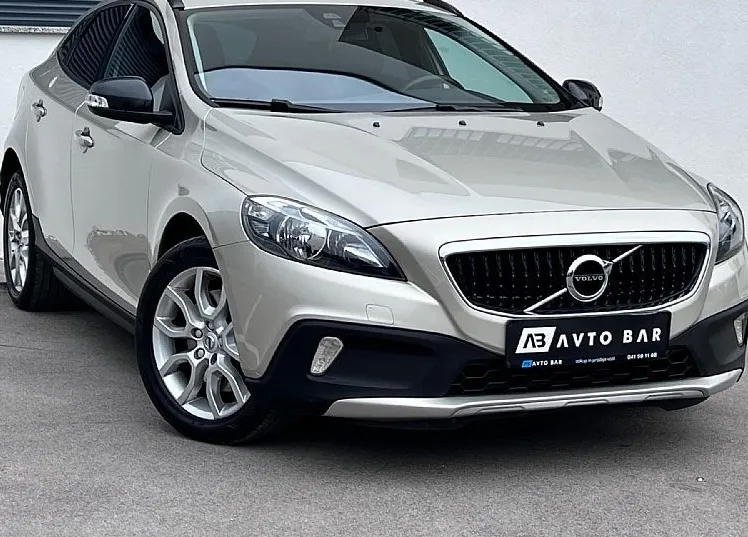 Zunanja slika - Volvo V40 Cross Country - 2.0TD+NAV+VIRTUAL+PDC+ALU - 3