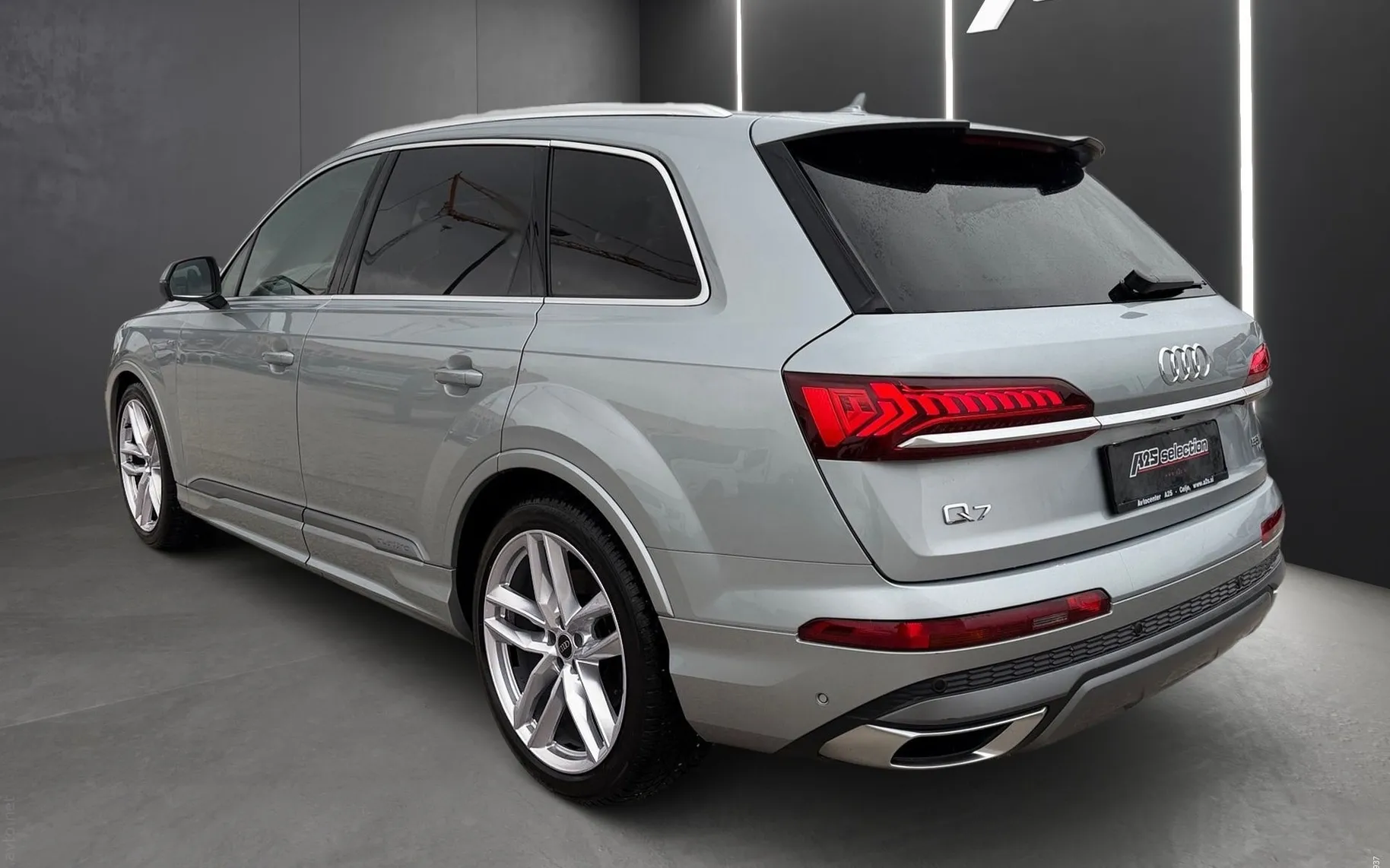 Zunanja slika - Audi Q7 - 55 TFSI quattro S-line Panorama - Soft close - 4