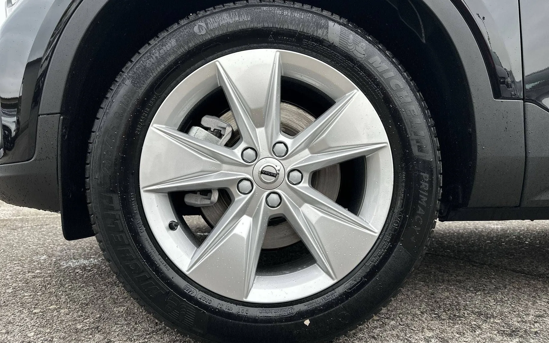 Notranja slika - Volvo XC40 - B3 P Core AT DCT 3 leta garancije + 3 servisi - 9