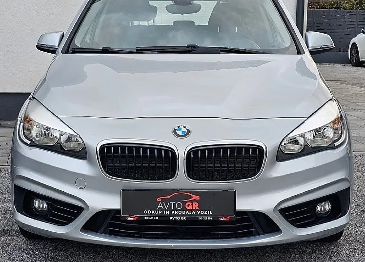 Zunanja slika - BMW Serija 2 - Active Tourer: 220d Sport Line- Le 165.000km- AUT.-ŠPORT - 3