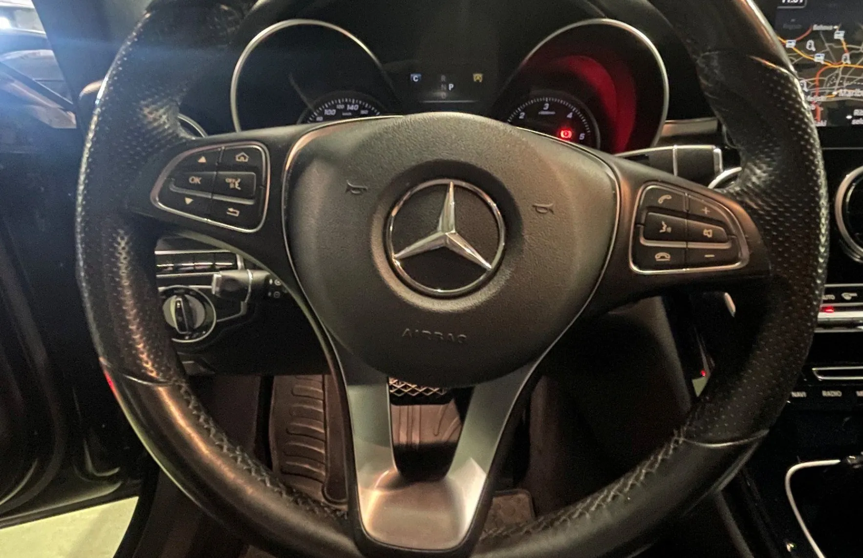 Zunanja slika - Mercedes-Benz C-Razred - C 220 d 4MATIC AMG Line Avt. LED.NAVI.USNJE.OGR.SE - 13