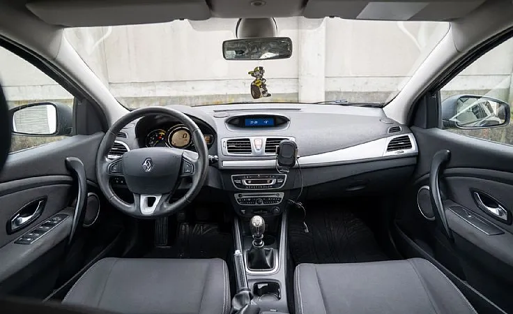 Zunanja slika - Renault Mégane - Megane  1.9 dCi 130 - 9