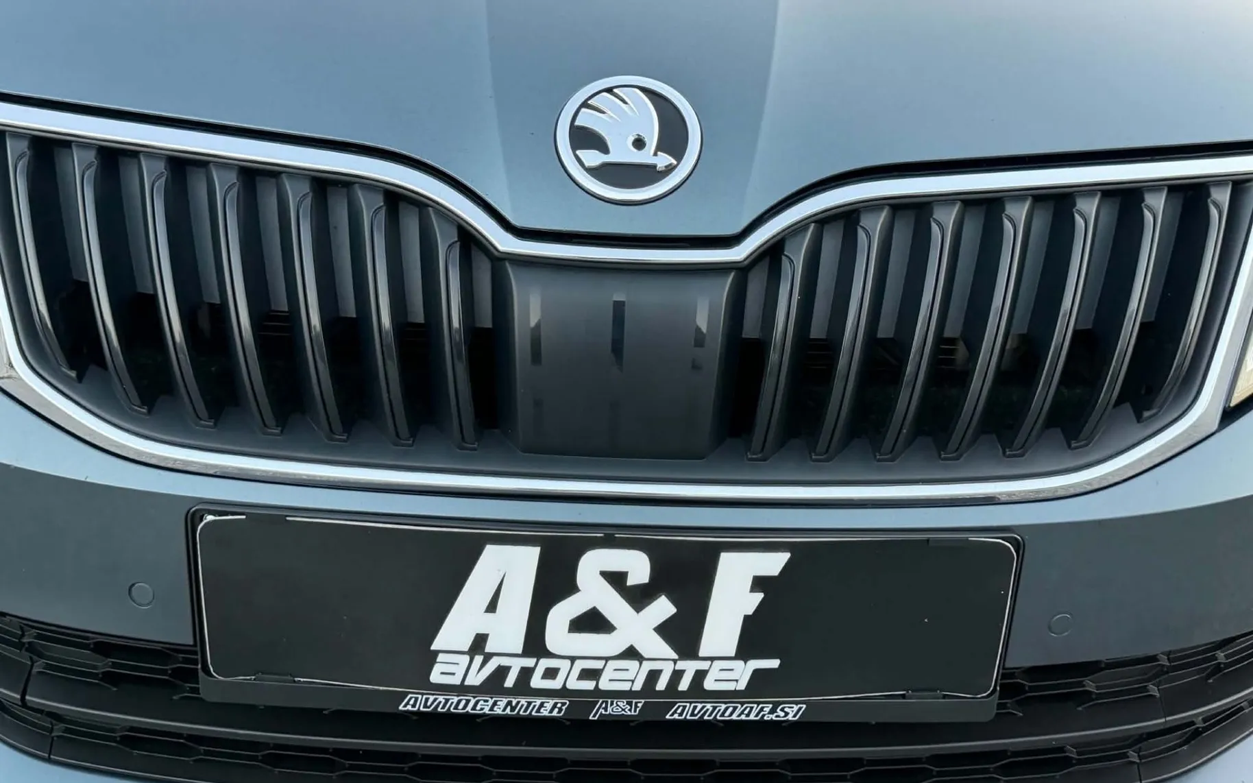 Notranja slika - Škoda Octavia - 2.0 TDI-DSG-XENON+LED-175.000km-LIZING ZA TUJCE-.. - 8