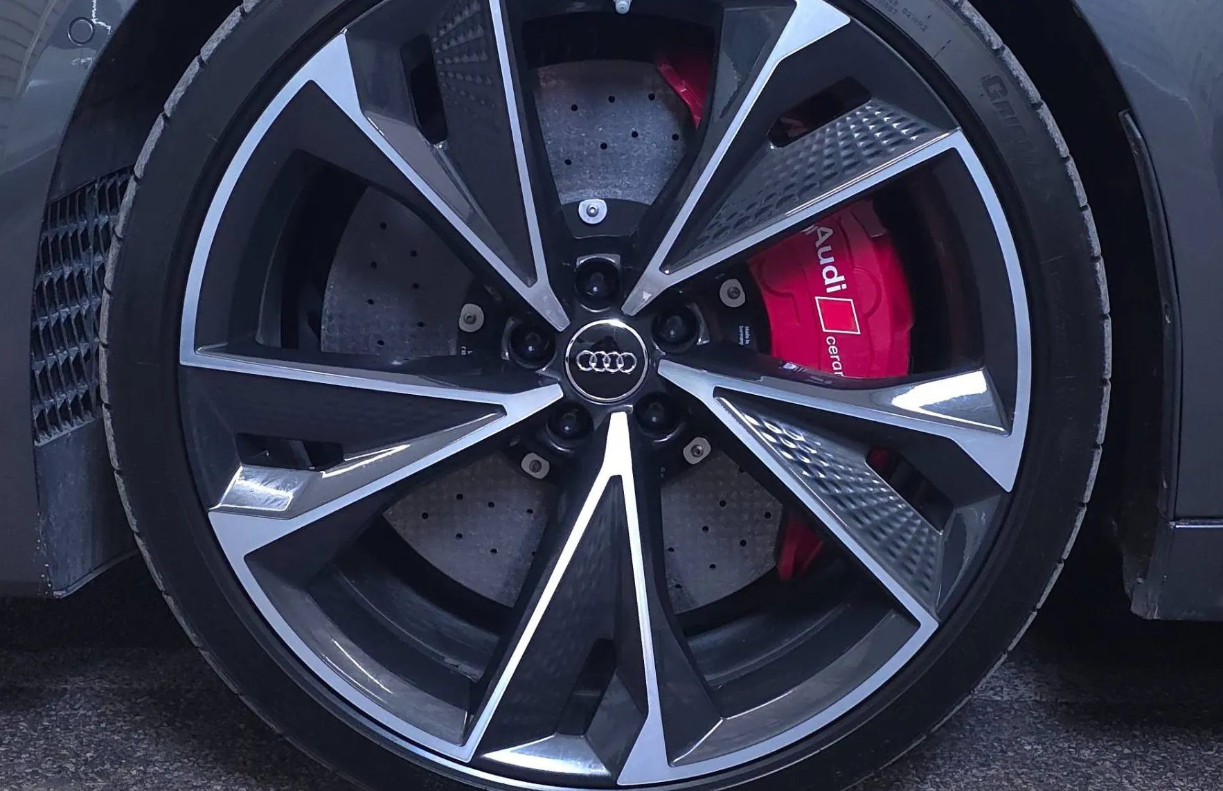 Zunanja slika - Audi RS7 - KERAMIKA - KARBON - PANO - NIGHT VISION - KAMERA.. - 18