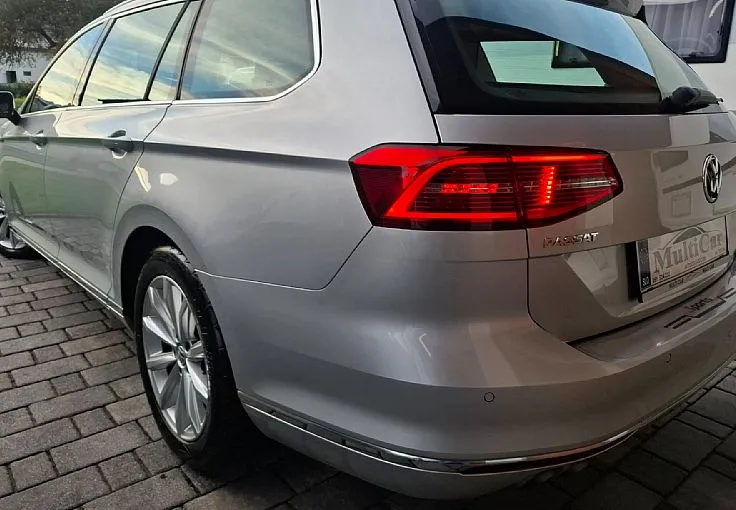 Zunanja slika - Volkswagen Passat - Variant 4motion 2.0 TDI HIGHLINE DSG.FULLED.ACC.NAVIPRO... - 3