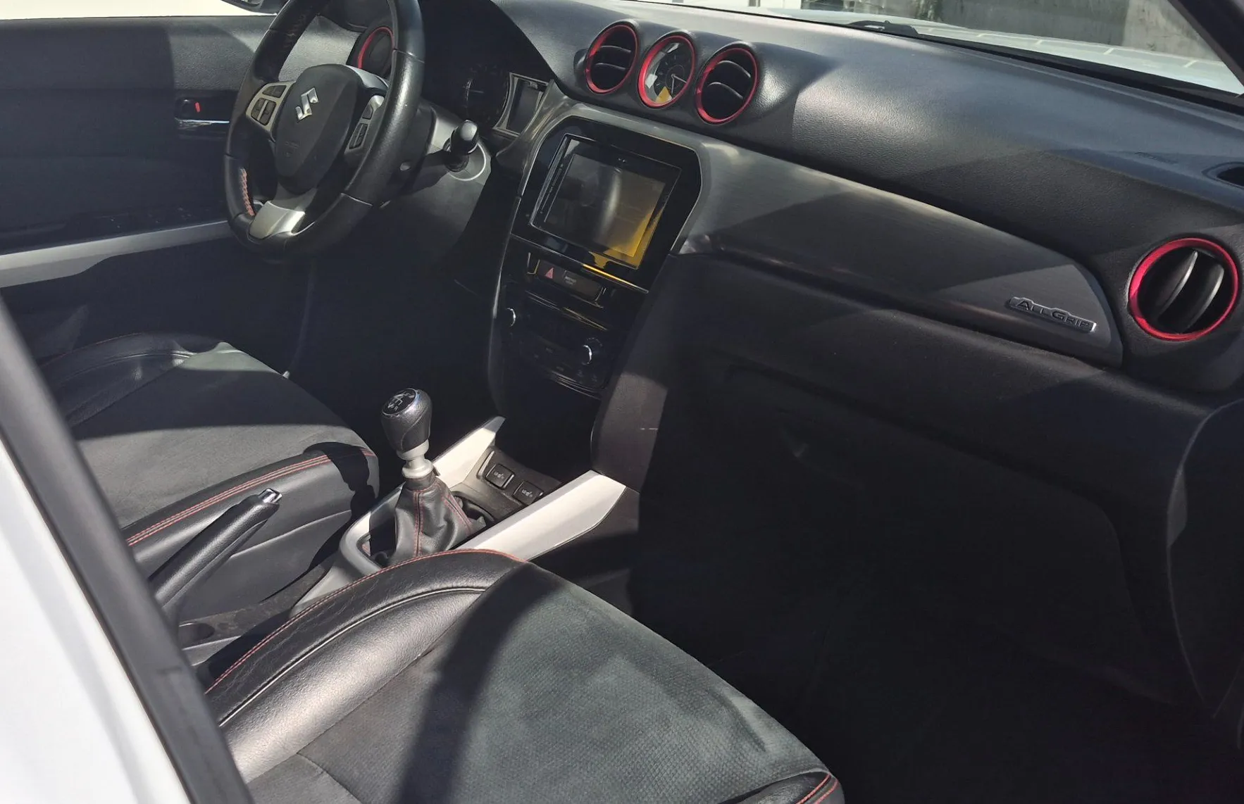 Zunanja slika - Suzuki Vitara - 1.4 Boosterjet 4x4 - 11