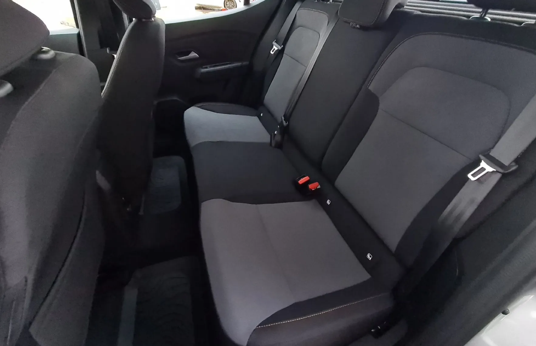 Zunanja slika - Dacia Sandero - 1.0 TCe 110 Stepway Extreme - 12