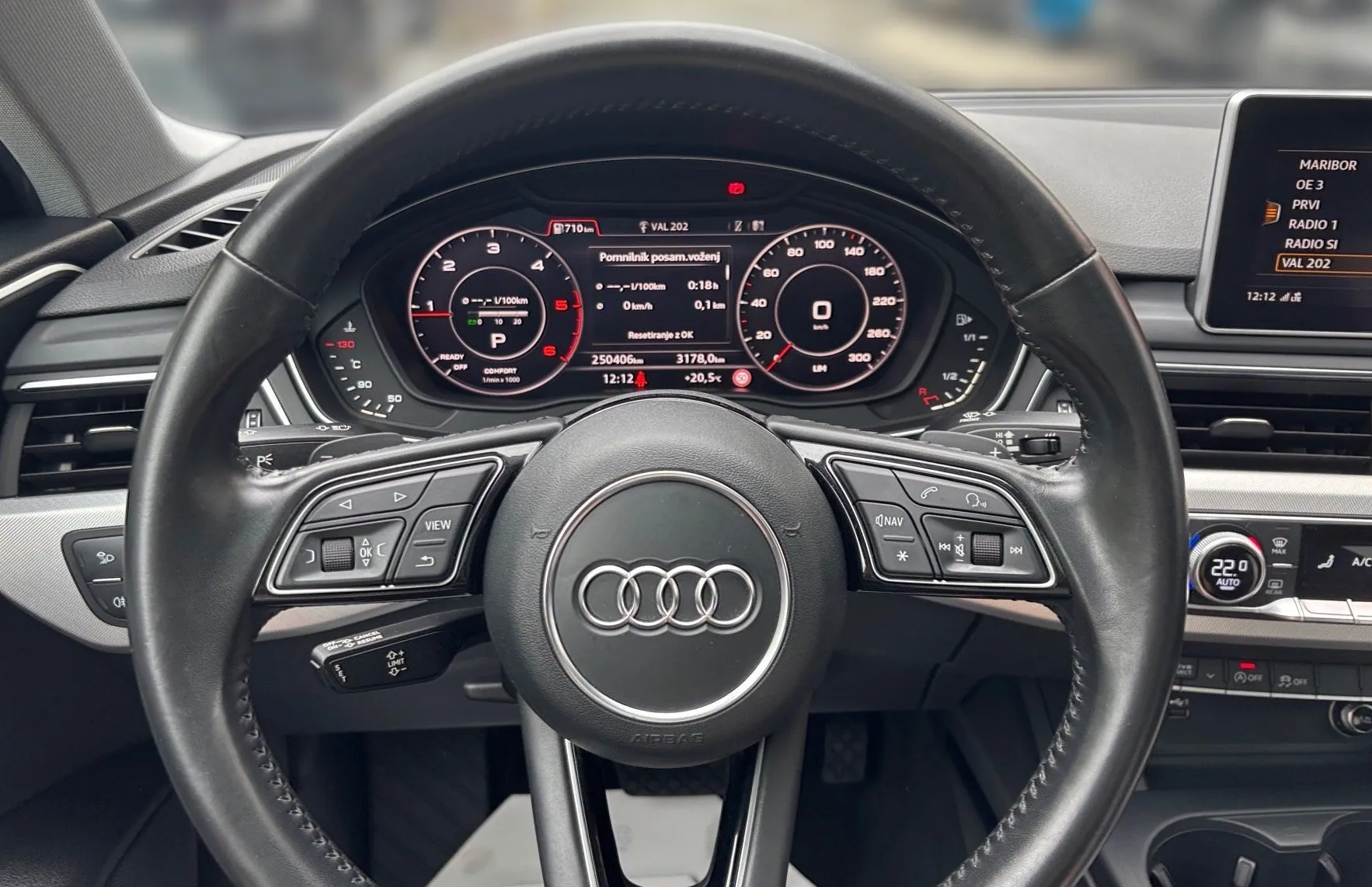 Zunanja slika - Audi A4 - SPORT QUATTRO S-TRONIC 2.0 TDI 190PS-ODLIČEN - 13
