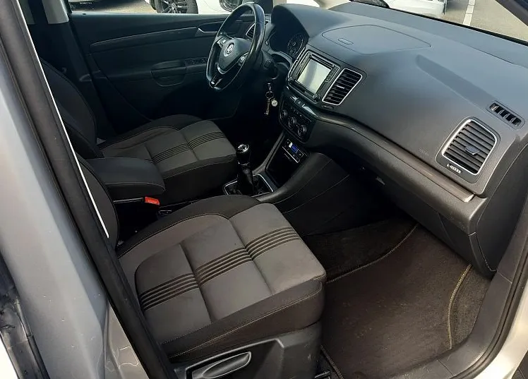 Zunanja slika - VW Sharan - 2.0 TDI ALLSTAR + PANORAMA+DRSNA VRATA+7 SEDEŽEV - 9