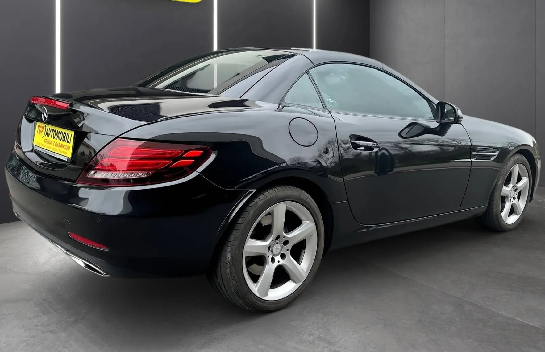 Zunanja slika - Mercedes-Benz SLC-Razred - 200 AUT. AMG-LINE LED NAVI TEMP PDC HARD-TOP HI-.. - 9