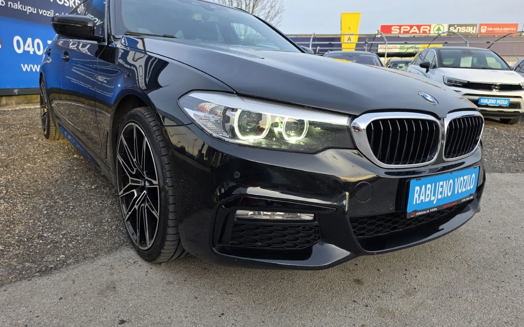 Zunanja slika - BMW Serija 5 - Touring: 520d aut. M PAKET.HUD.360KAMERA.AMBIENTAL - 4