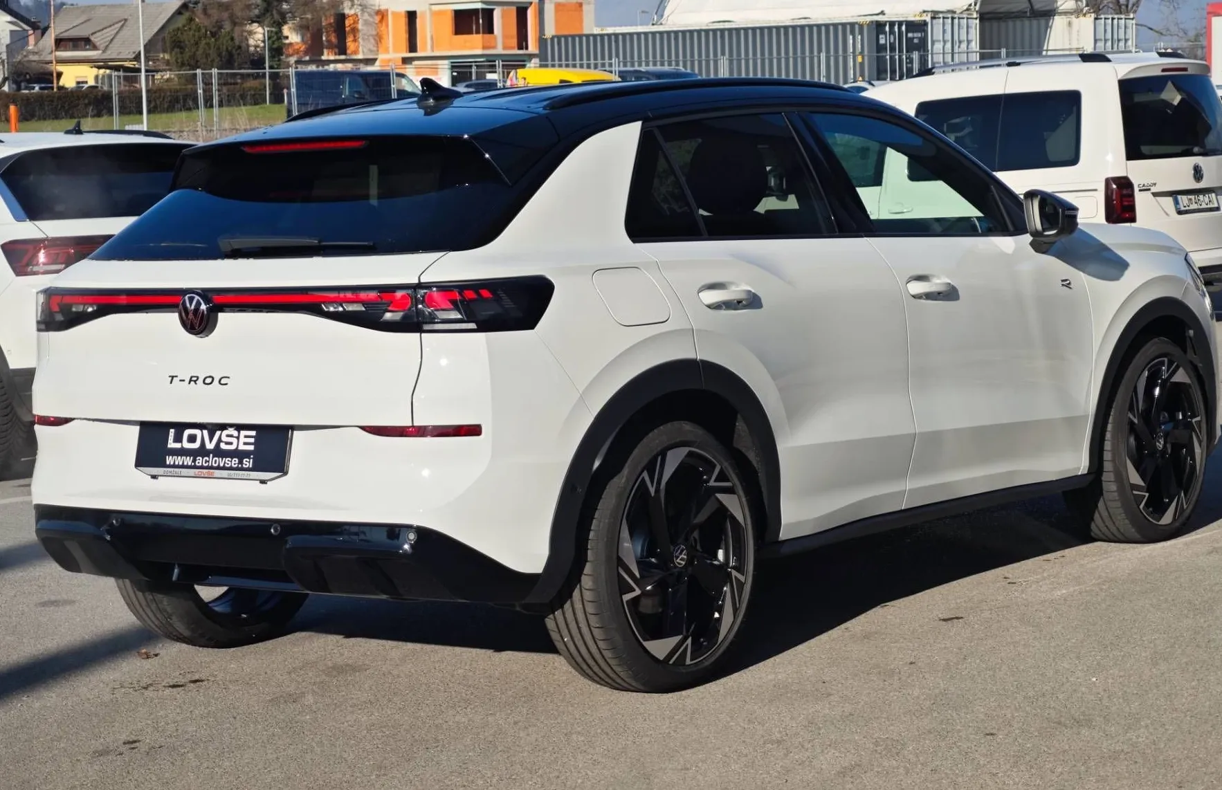 Zunanja slika - Volkswagen T-Roc - 1.5 TSI R-line 110  150  NOVI MODEL - 6