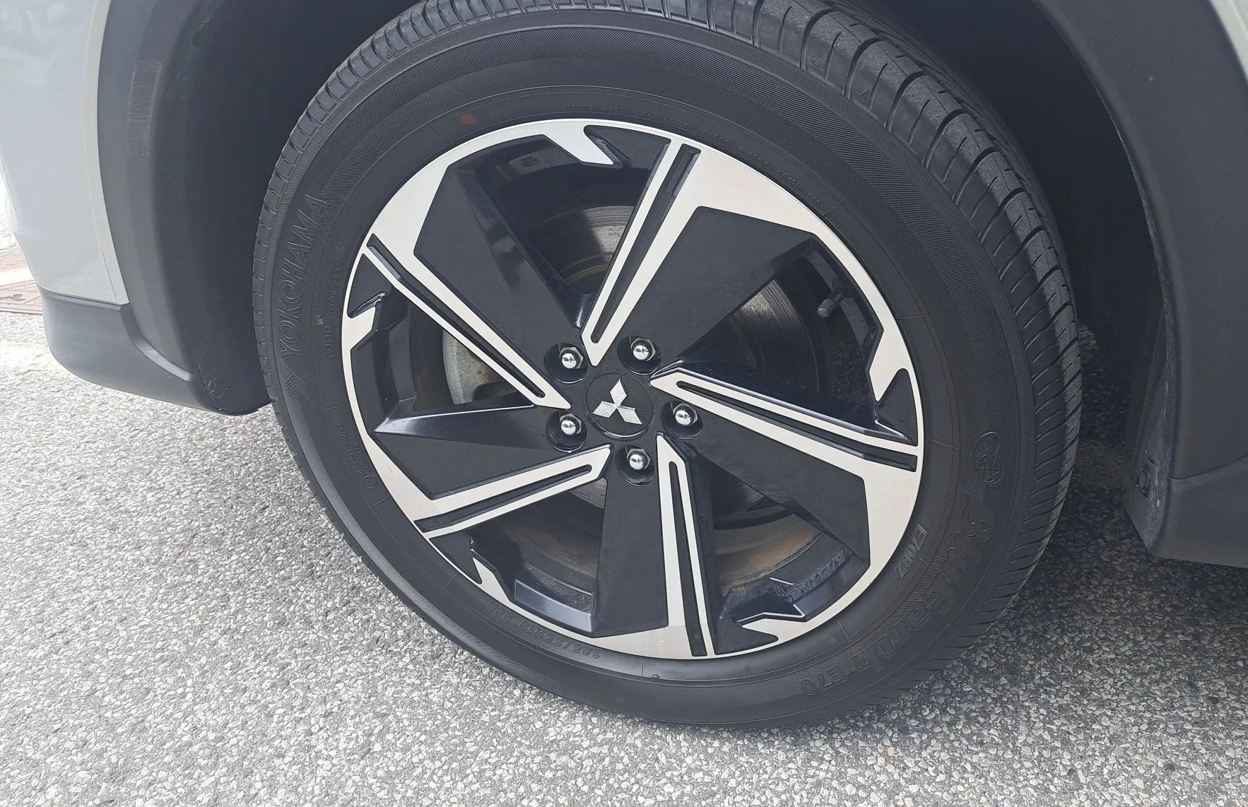 Zunanja slika - Mitsubishi Eclipse Cross - 2.4 PHEV - 13