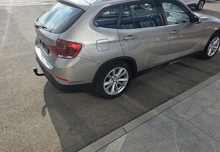 Zunanja slika - BMW X1 - serija :  x Drive 18d AUT - 4