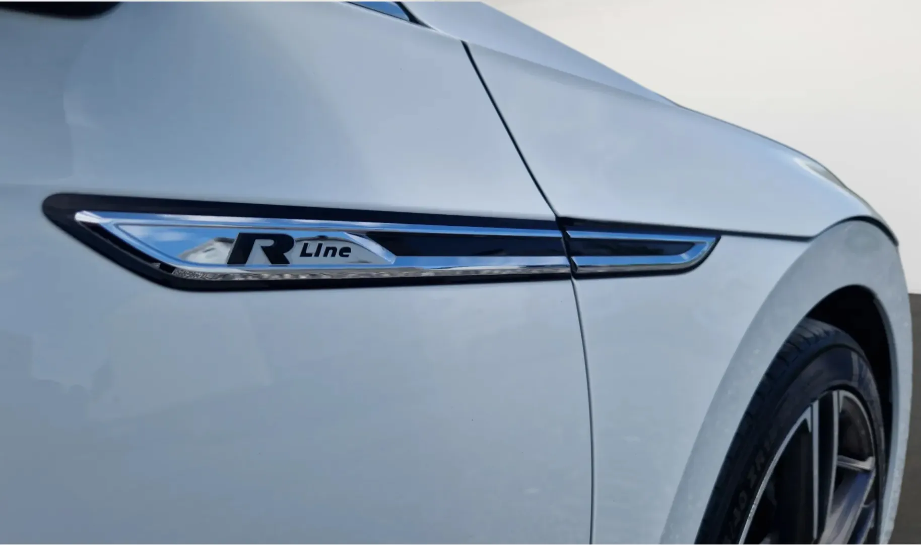 Zunanja slika - VW Arteon - 2,0 TDI BMT R-Line - 11