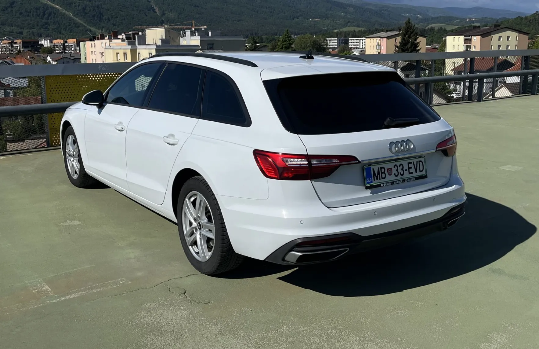 Zunanja slika - Audi A4 - Avant 30 TDI S tronic. LED. MASAŽNI SED. KAM. 2X PDC - 6