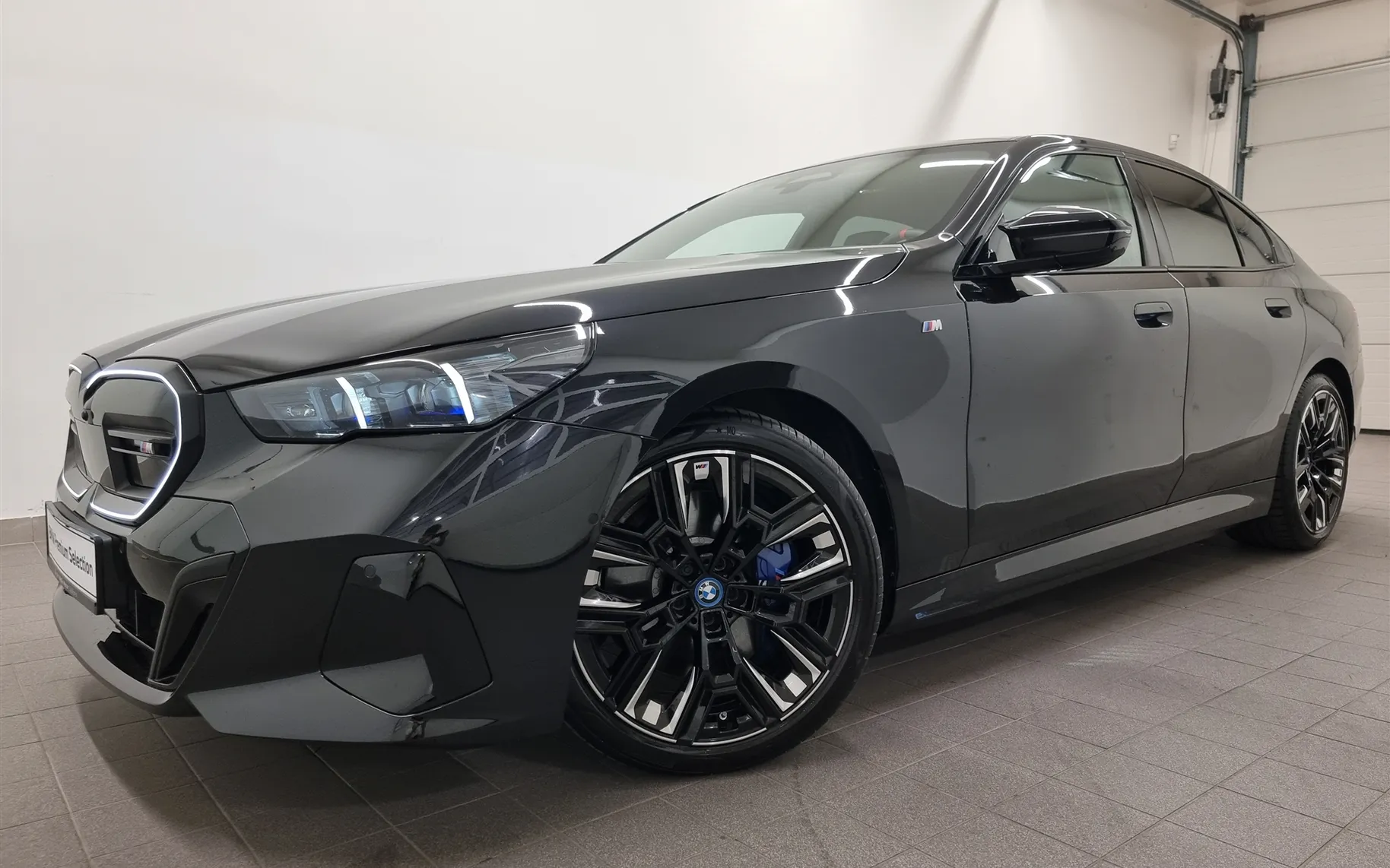 Zunanja slika - BMW i5 - M60 xDrive Limuzina - 1