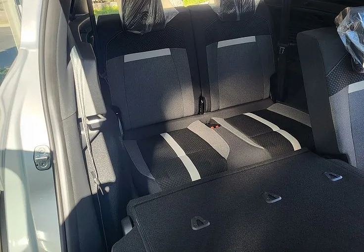Zunanja slika - Opel Frontera - 1.2 MHEV TURBO 100KW GS - 7 SEDEŽEV- NAROČILO - 9